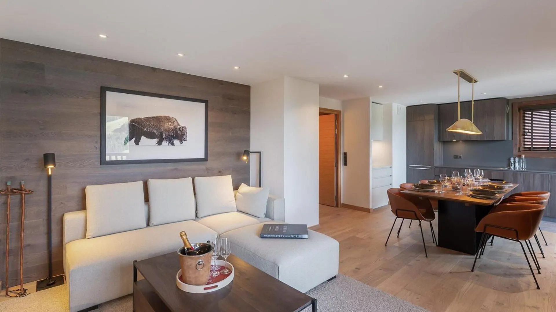 Splendide Appartement Avec Sauna A Courchevel Moriond, Proche Telecabine Et Pistes - Fr-1-563-139 フランス