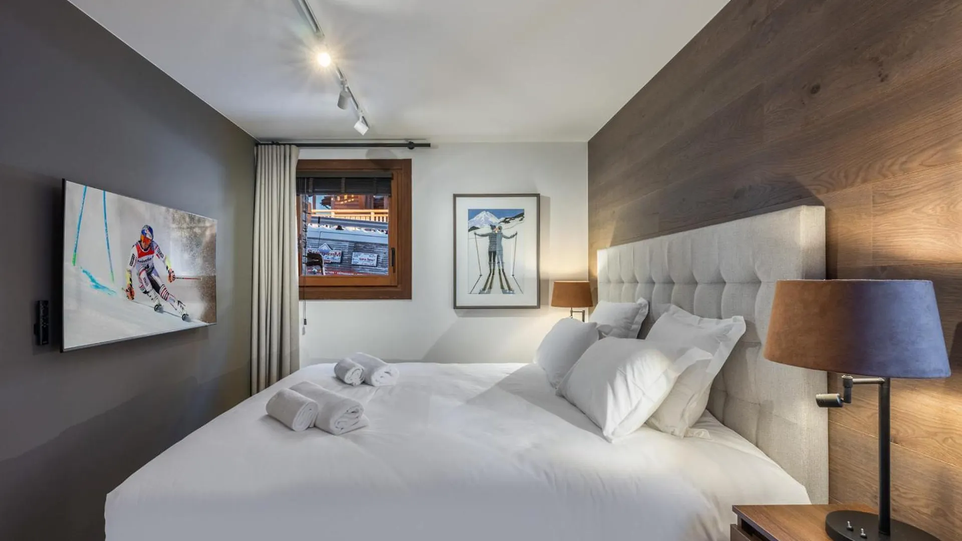 Splendide Appartement Avec Sauna A Courchevel Moriond, Proche Telecabine Et Pistes - Fr-1-563-139 0*,