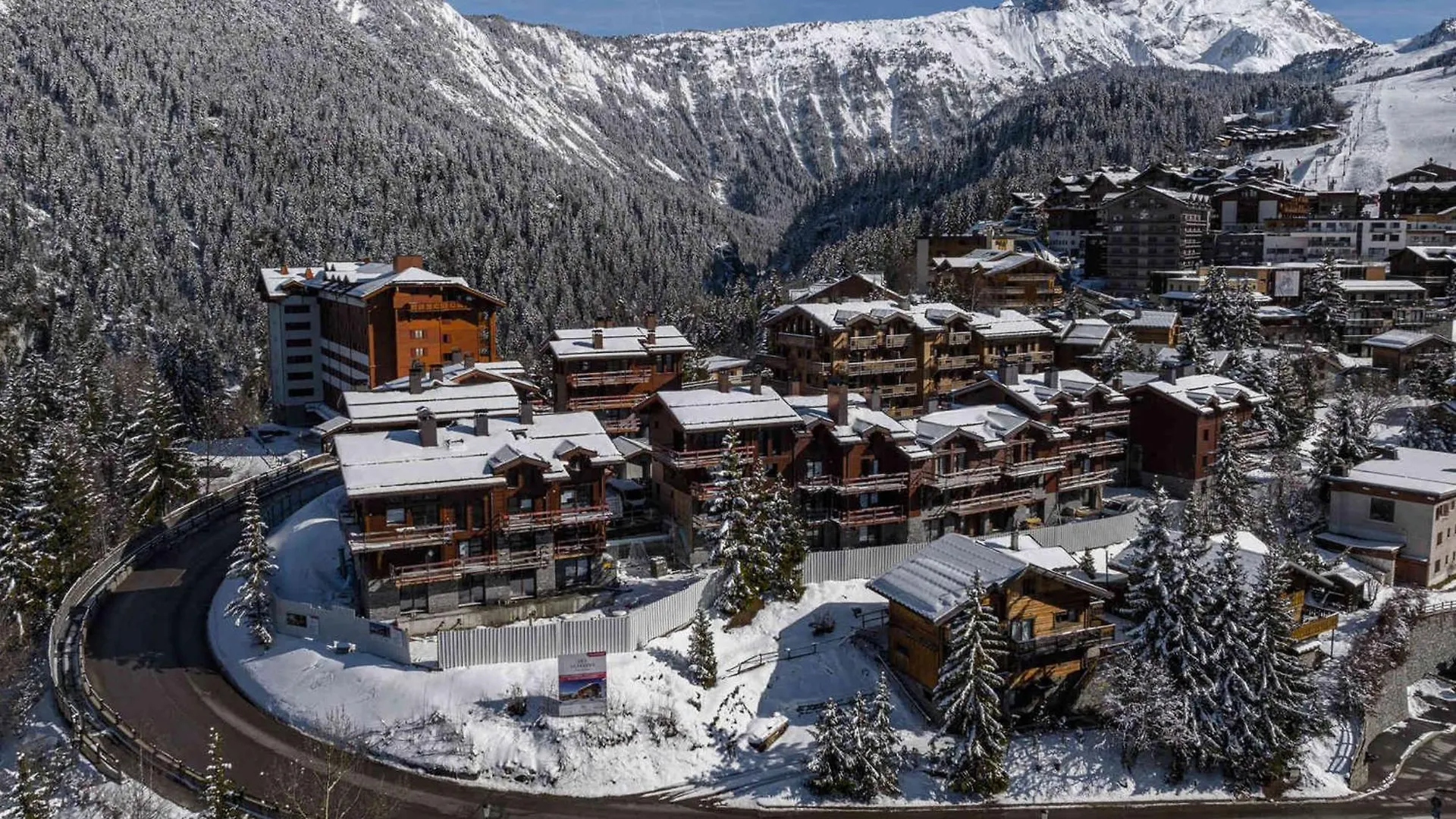 Splendide Appartement Avec Sauna A Courchevel Moriond, Proche Telecabine Et Pistes - Fr-1-563-139